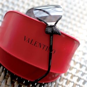 Valentino Vintage Sunglasses VAL 5630/S